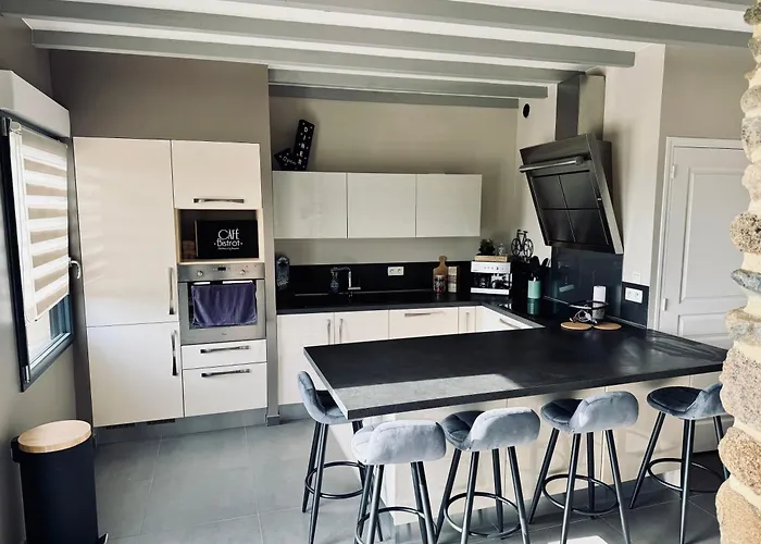 La Parenthese Du Mont * Ducey-Les Cheris